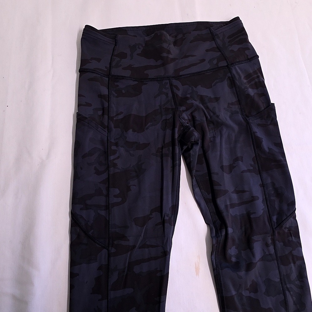 Lululemon Leggings Womens 6 Grey Camo Fast and Free High Rise Pockets Yoga Gym